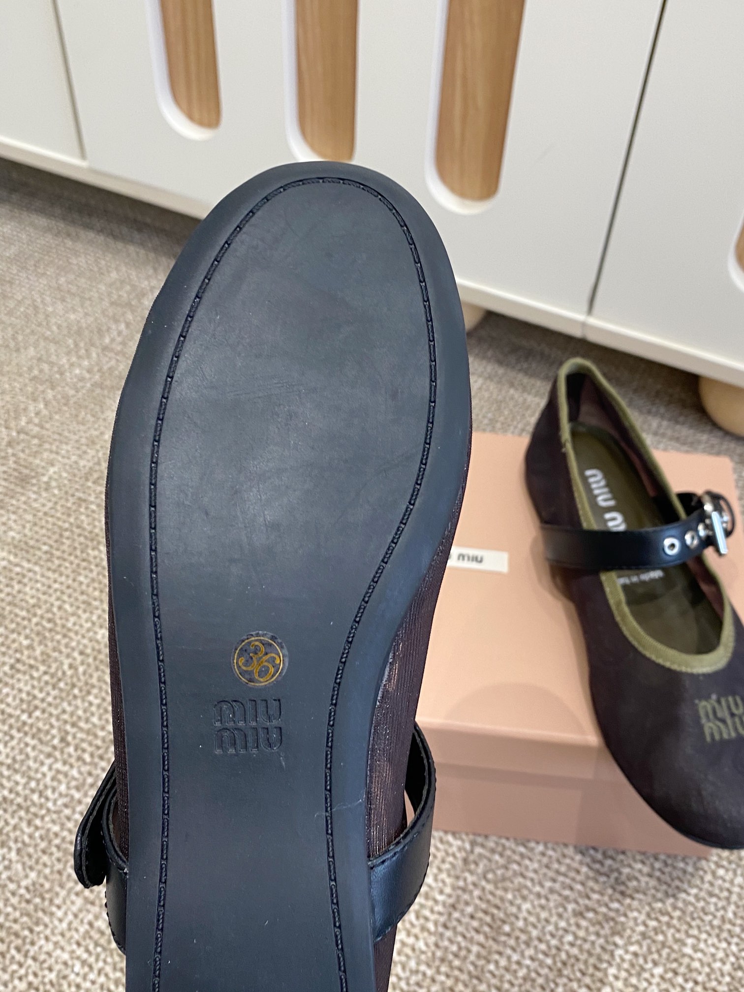 MiuMi Holiday Series Net-Covered Mary Jane Shoes with Sheep-Skin Insole – Size 35-40 - 图片 9