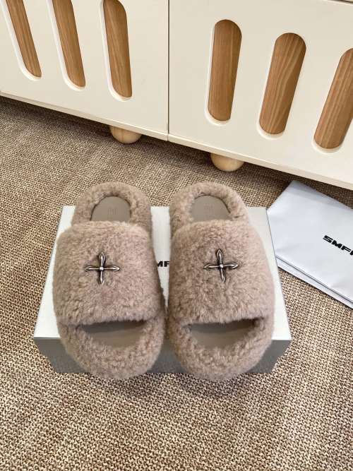SMFK Fluffy Wool Slippers with Metal Cross Accent - Cozy and Stylish 1 SMFK Fluffy Wool Slippers with Metal Cross Accent - Cozy and Stylish