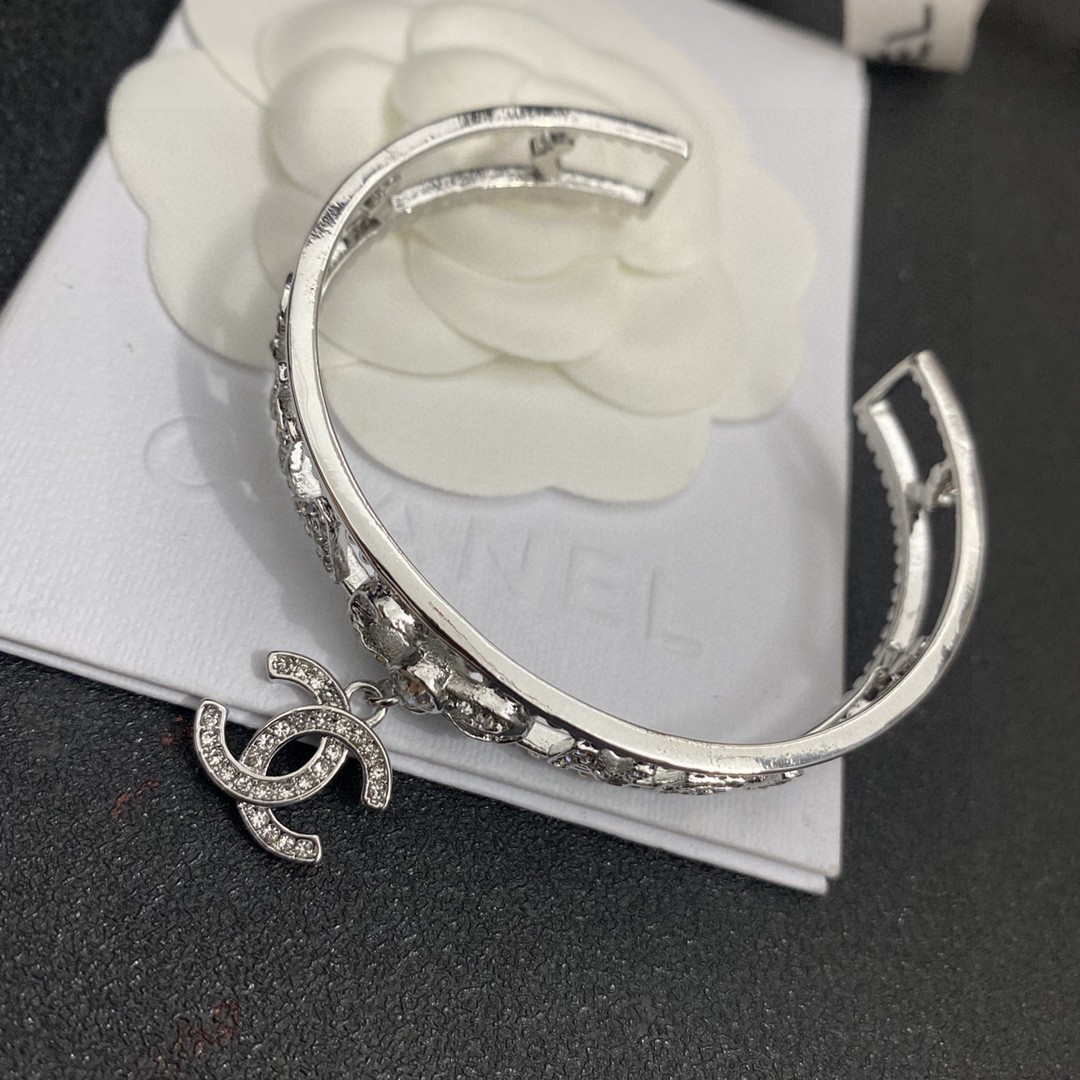 Chanel Jewelry Bracelet Steel Material