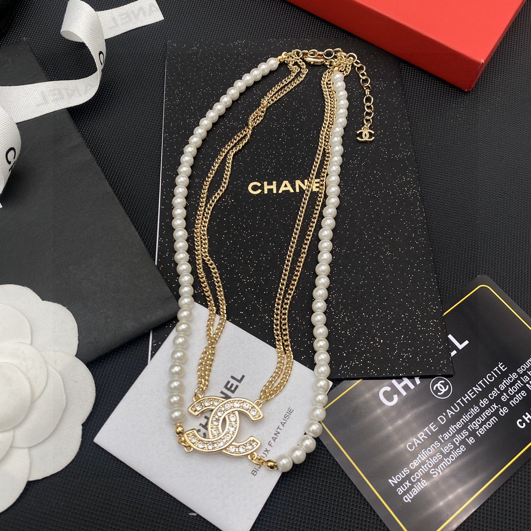 Chanel Jewelry Necklaces & Pendants