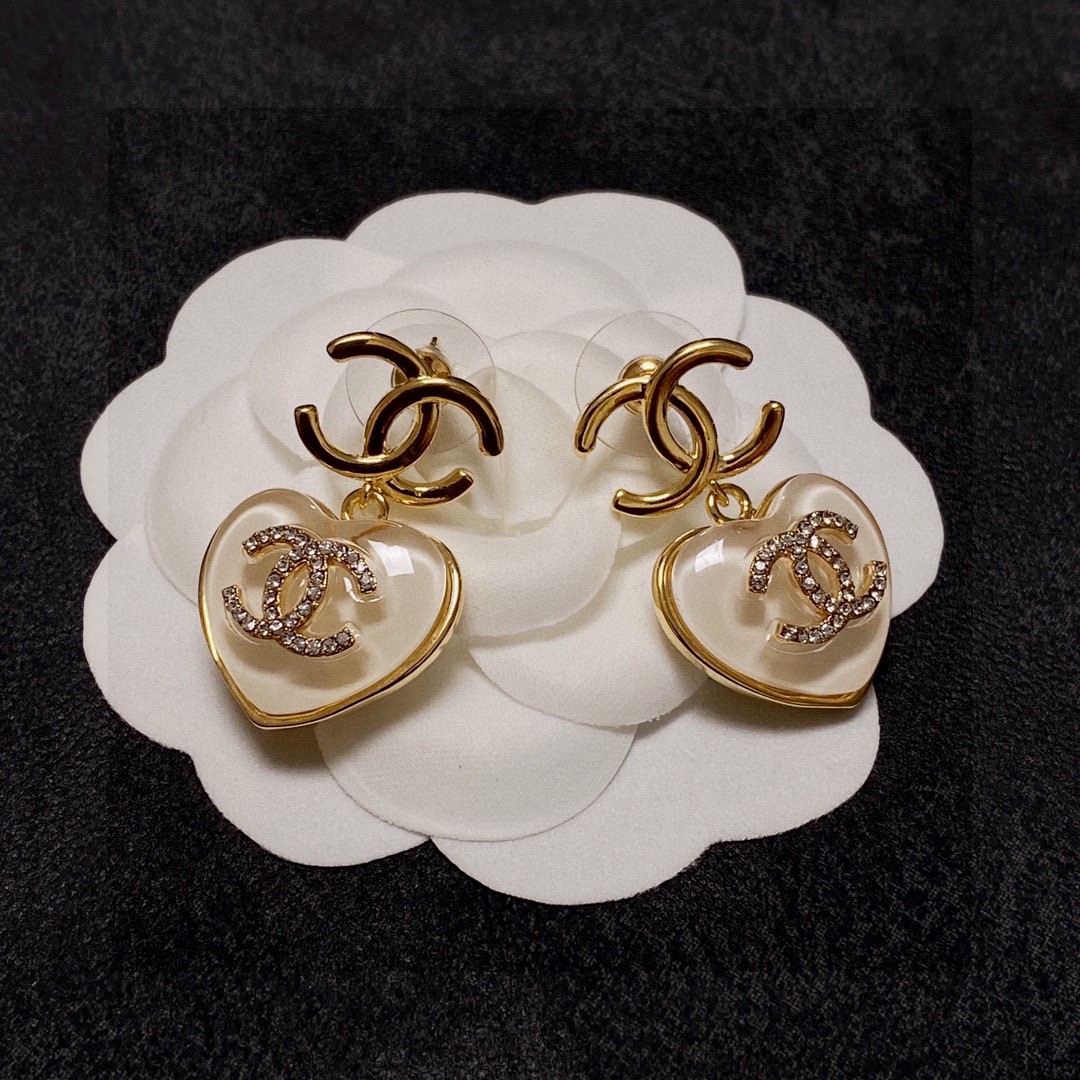 Chanel mirror quality
 Jewelry Earring White Yellow Brass Fashion