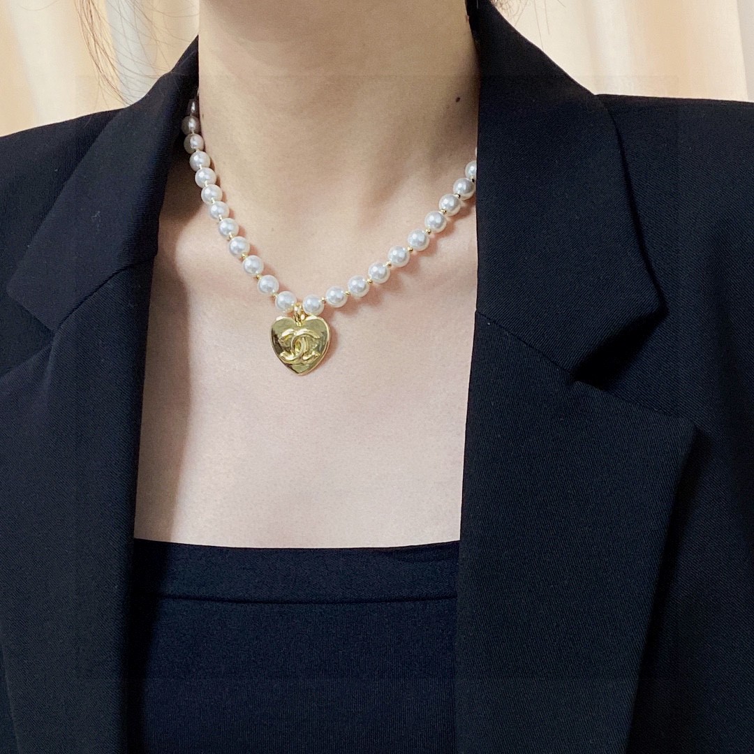 Fake Designer
 Chanel Jewelry Necklaces & Pendants Fashion