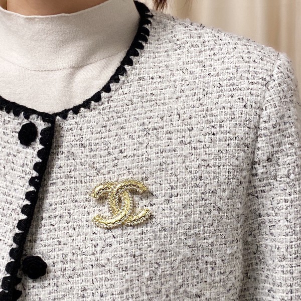 Shop Designer Chanel Buy Jewelry Brooch Set With Diamonds Women