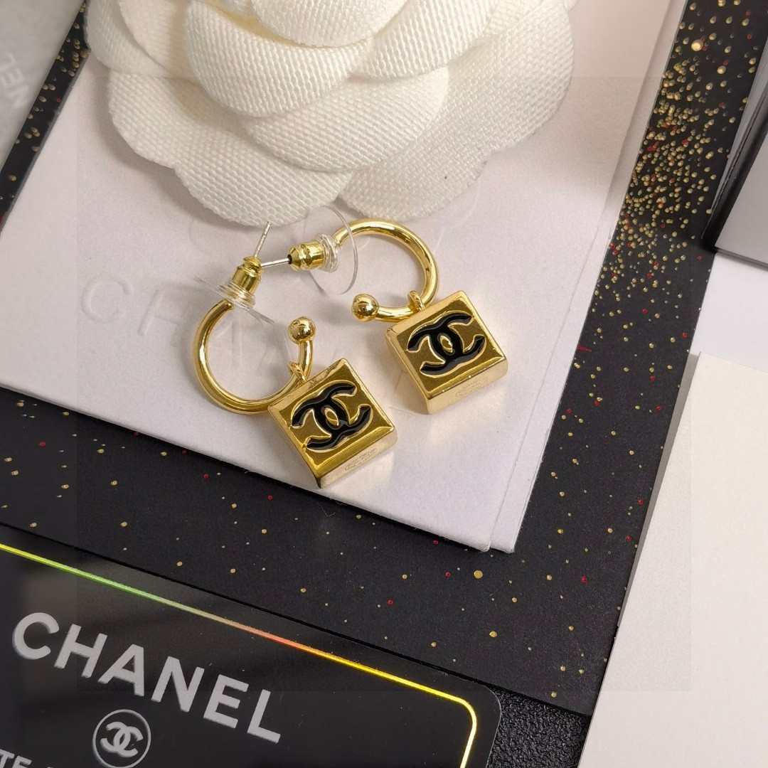 Chanel Joyas Pendiente