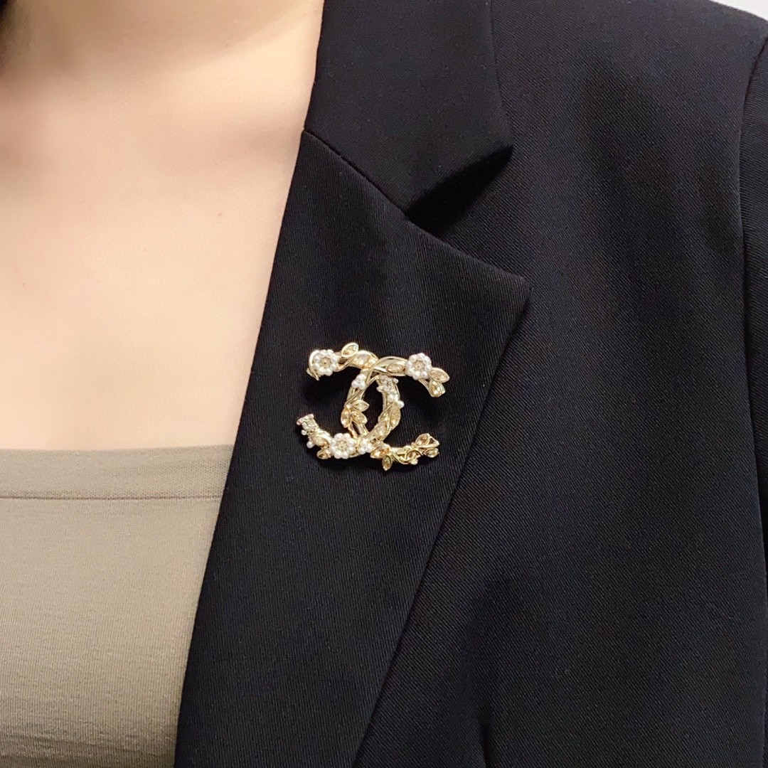 Chanel Joyas Broche De China
 Mujeres