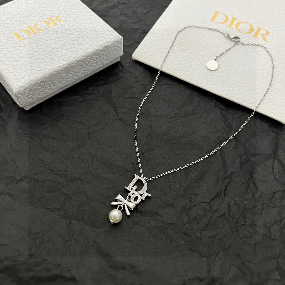 Dior Jewelry Necklaces & Pendants Yellow Brass
