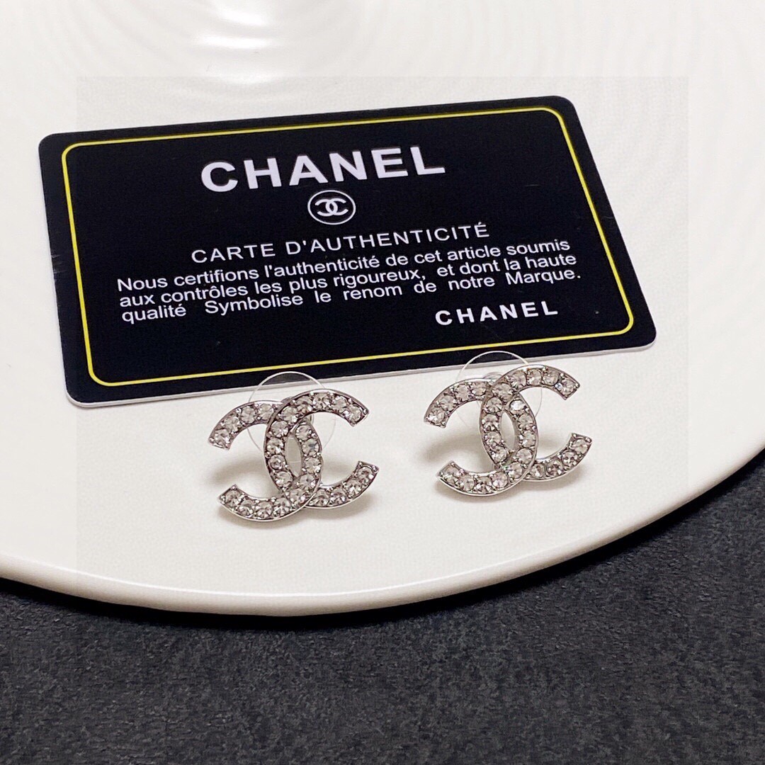 Chanel Jewelry Earring Yellow Set With Diamonds