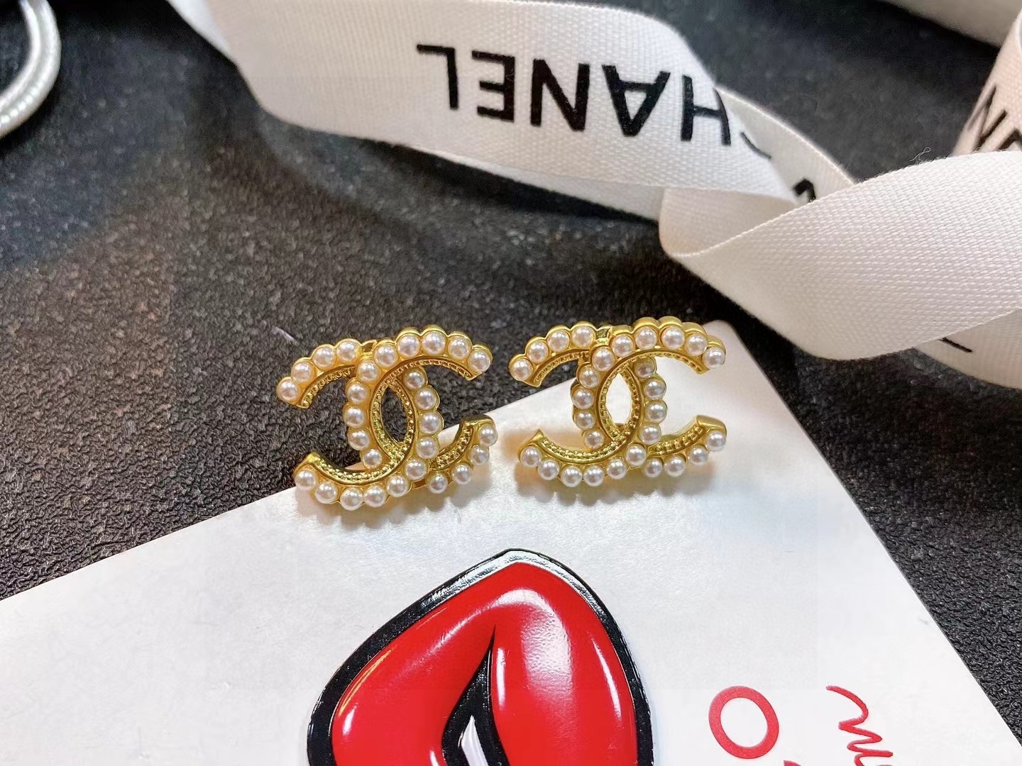 Fake
 Chanel High
 Jewelry Earring