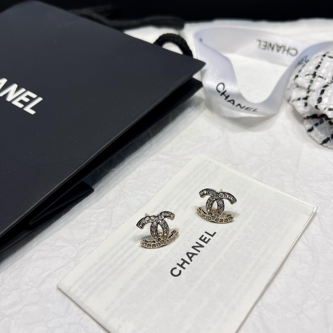 Chanel Replicas
 Jewelry Earring