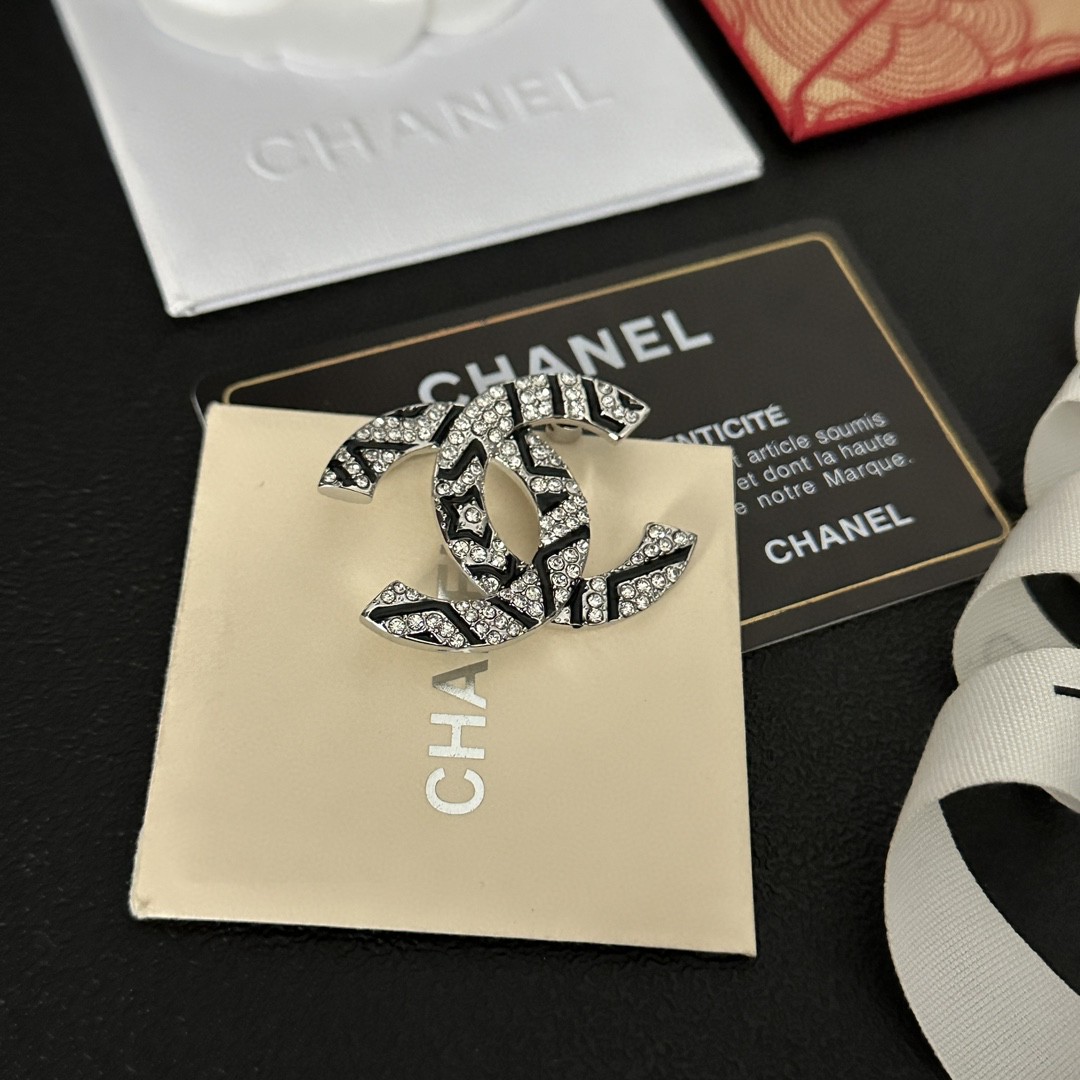 Chanel Joyas Broche Mujeres