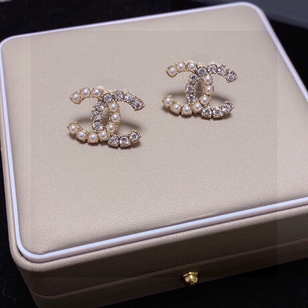 CHANEL Pearl and Crystal Stud Earrings - Comprehensive 5