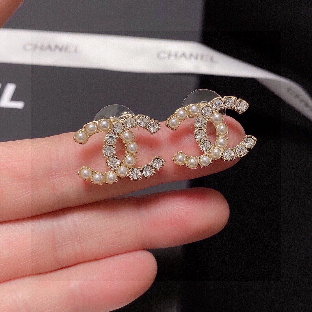 CHANEL Pearl and Crystal Stud Earrings - Comprehensive 8