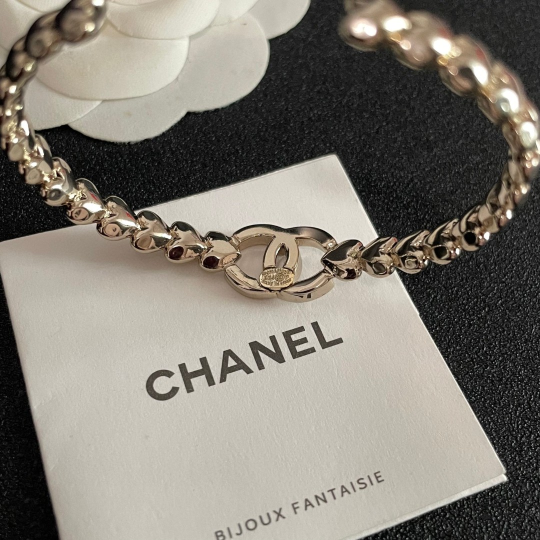 Chanel Haute Couture Haute Couture Fine Jewelry Necklace Bracelet Ring 7