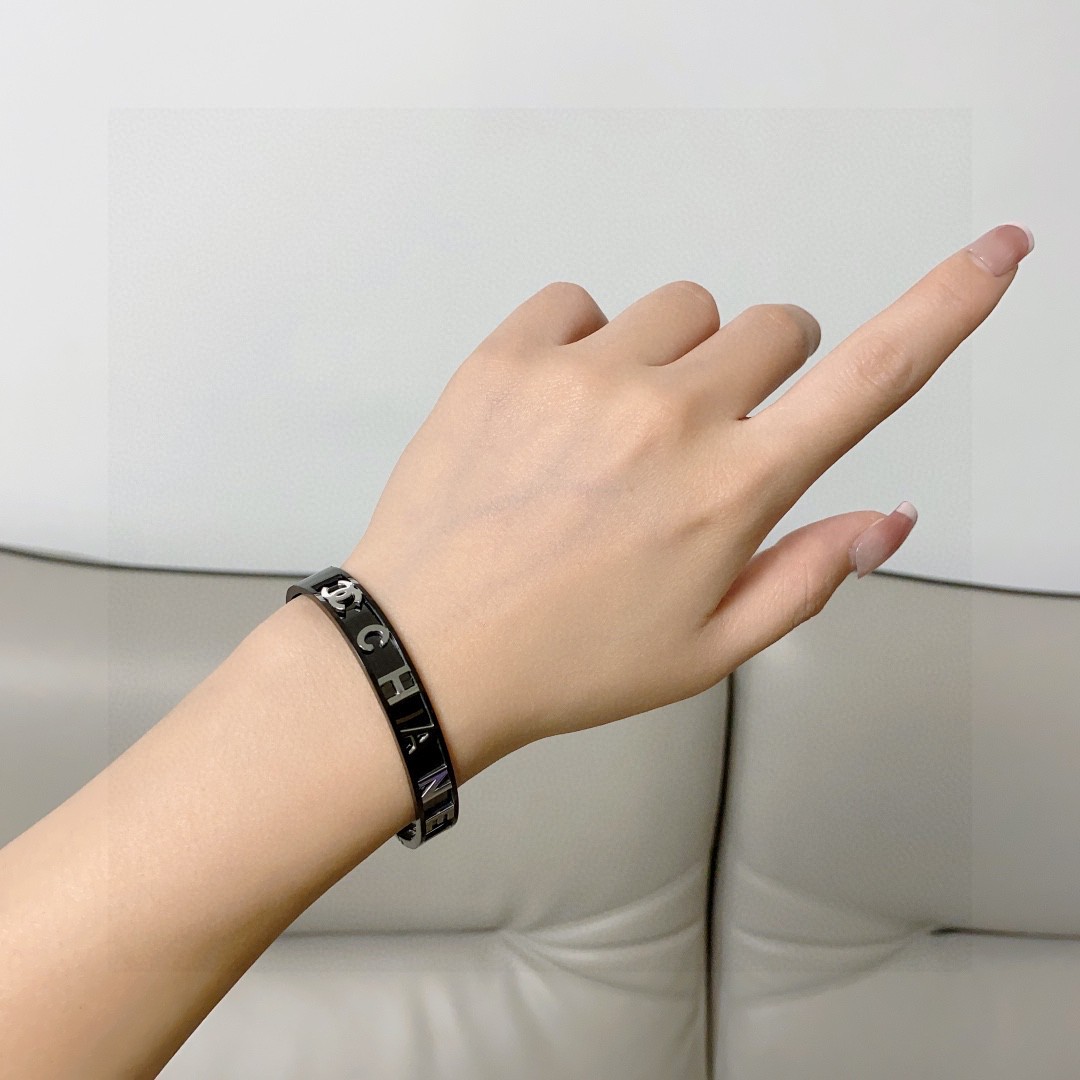 Chanel Haute Couture Haute Couture Fine Jewelry Necklace Bracelet Ring 2