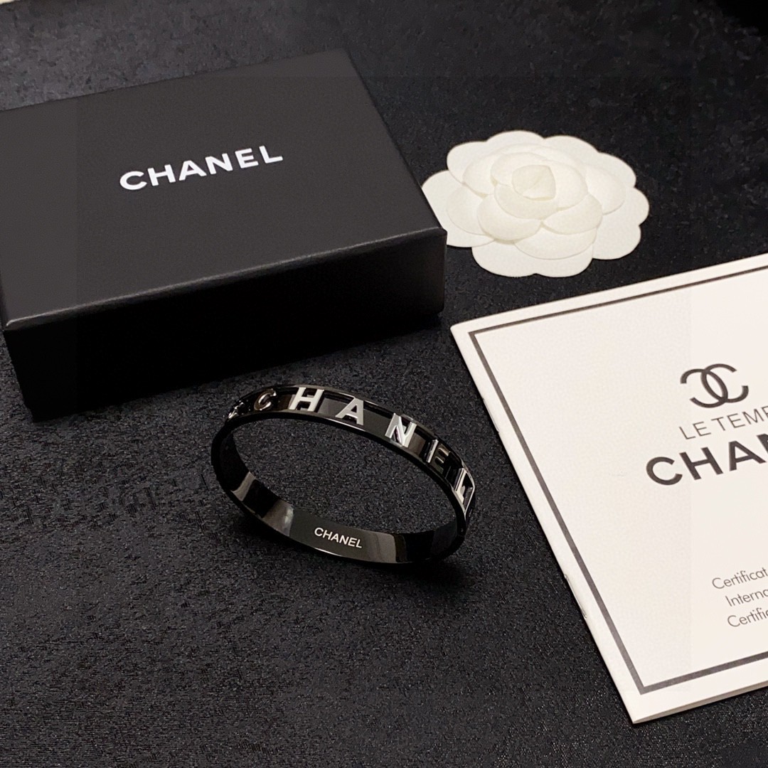 Chanel Haute Couture Haute Couture Fine Jewelry Necklace Bracelet Ring 9