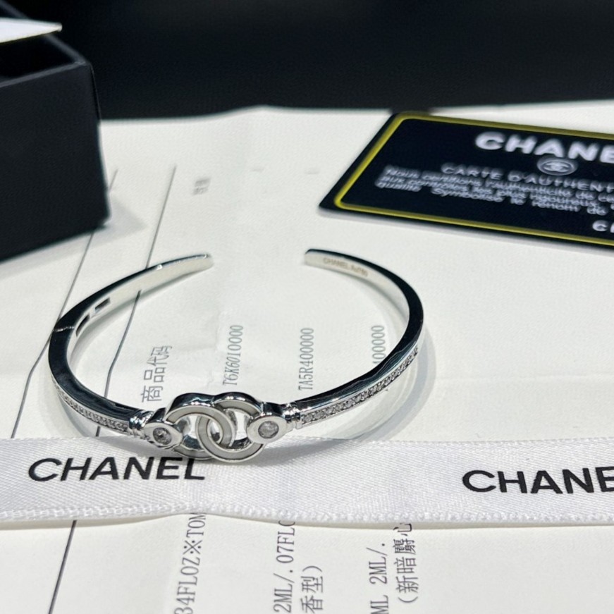 Chanel Impecable
 Joyas Pulsera Trabajo abierto Colección primavera Fashion Casual