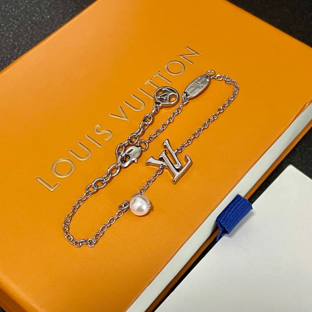 Louis Vuitton Haute Couture Haute Couture Fine Jewelry Necklace Bracelet 6
