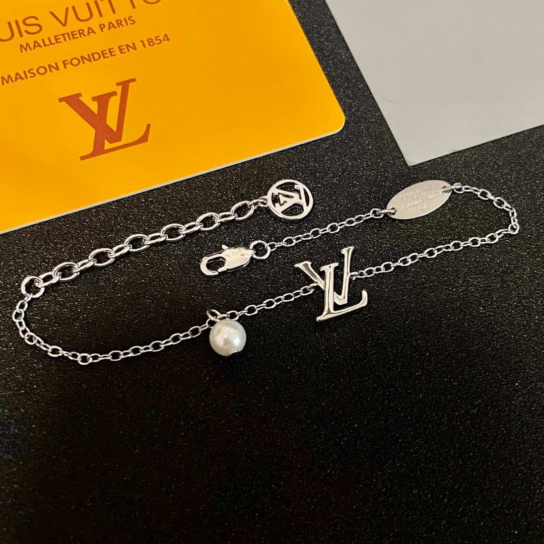 Louis Vuitton Haute Couture Haute Couture Fine Jewelry Necklace Bracelet 9
