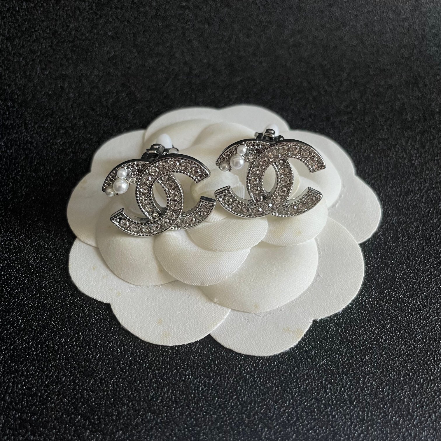 Chanel Haute Joaillerie Fine Jewelry Earrings Necklace Ring Ref.1E12E893 8