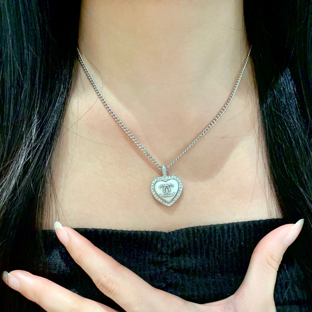 Chanel Haute Couture Haute Couture Fine Jewelry Necklace Bracelet Ring 2