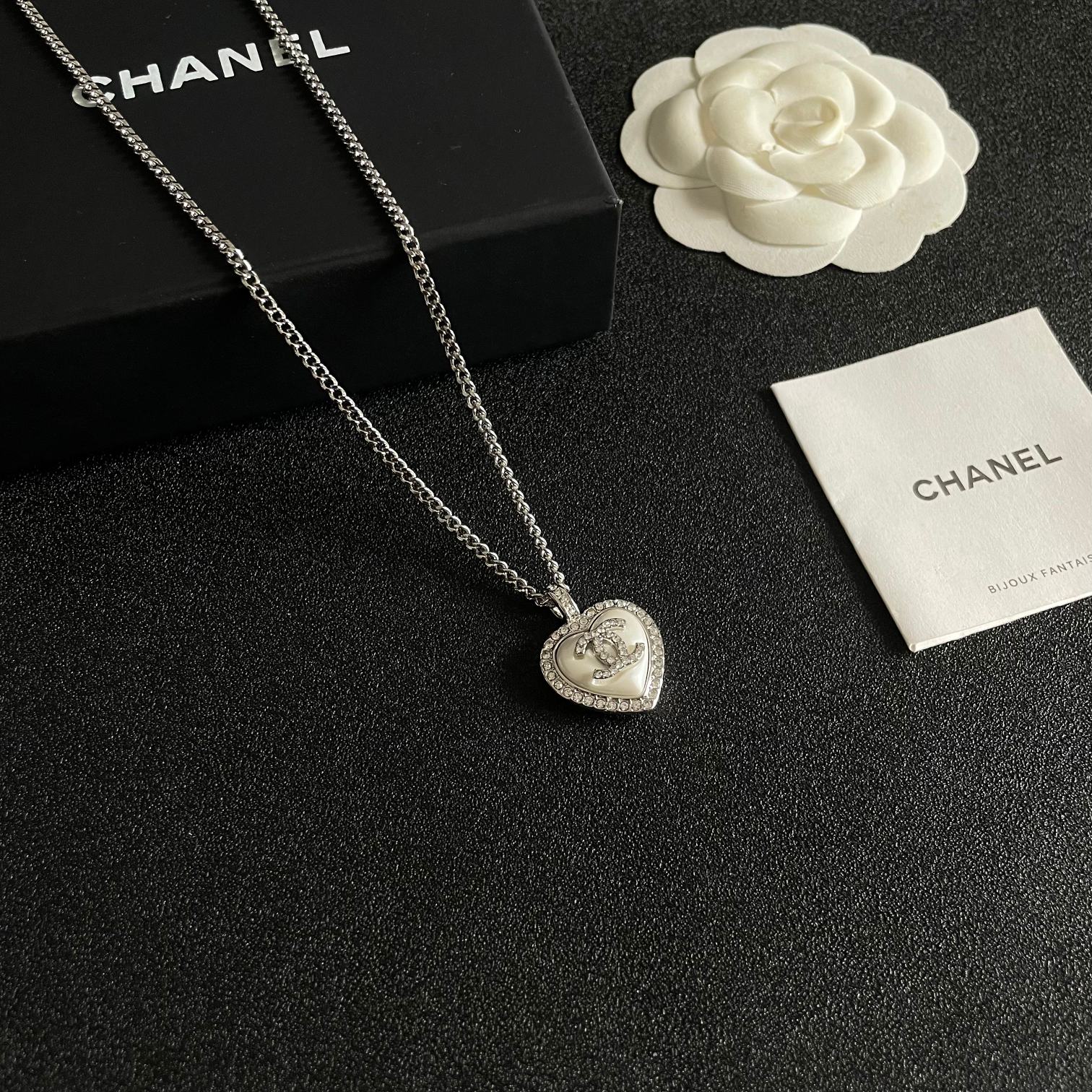 Chanel Haute Couture Haute Couture Fine Jewelry Necklace Bracelet Ring 6