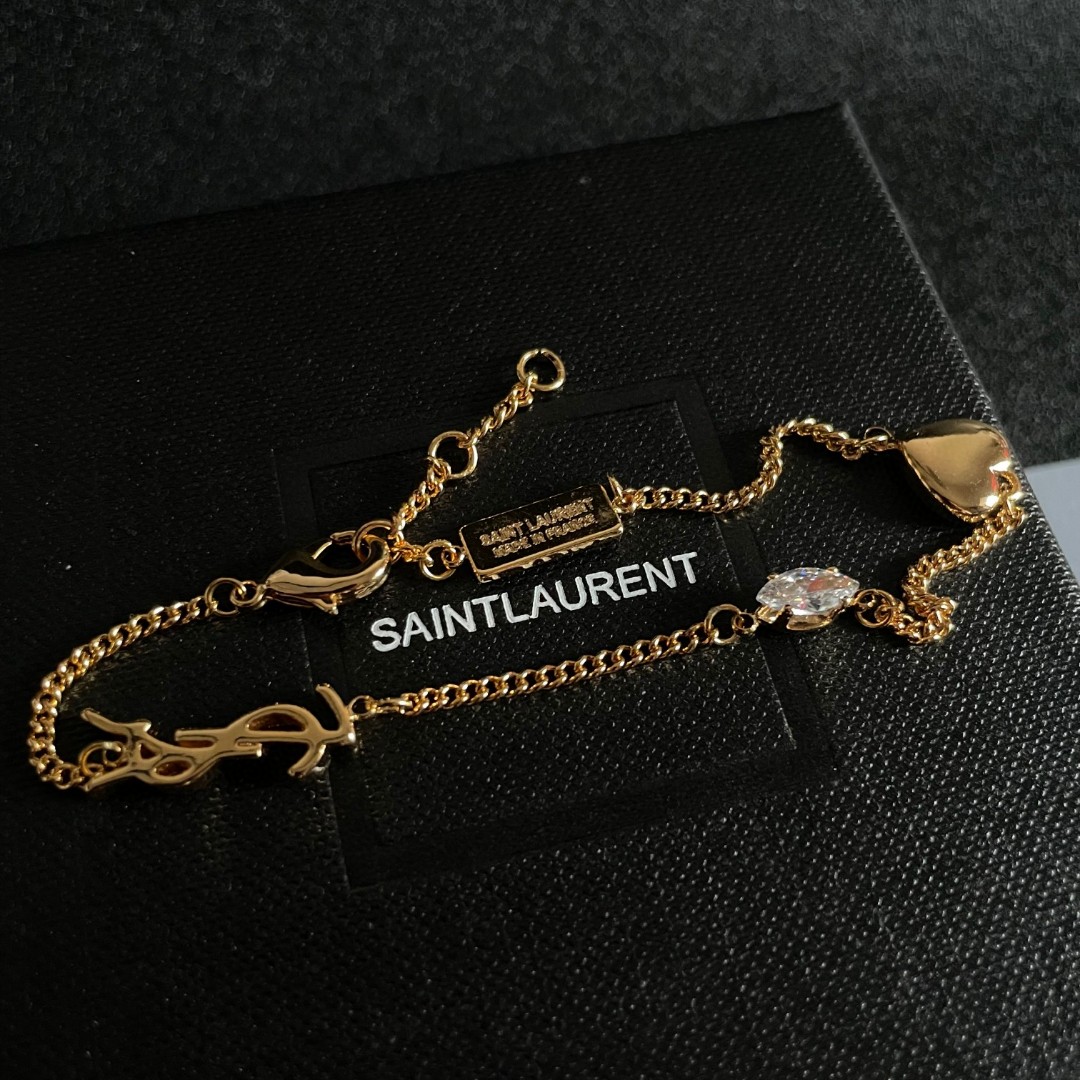 “Yves Saint Laurent: Luxury Fashion Brand with Elegant French Style Since 1961” - 图片 7