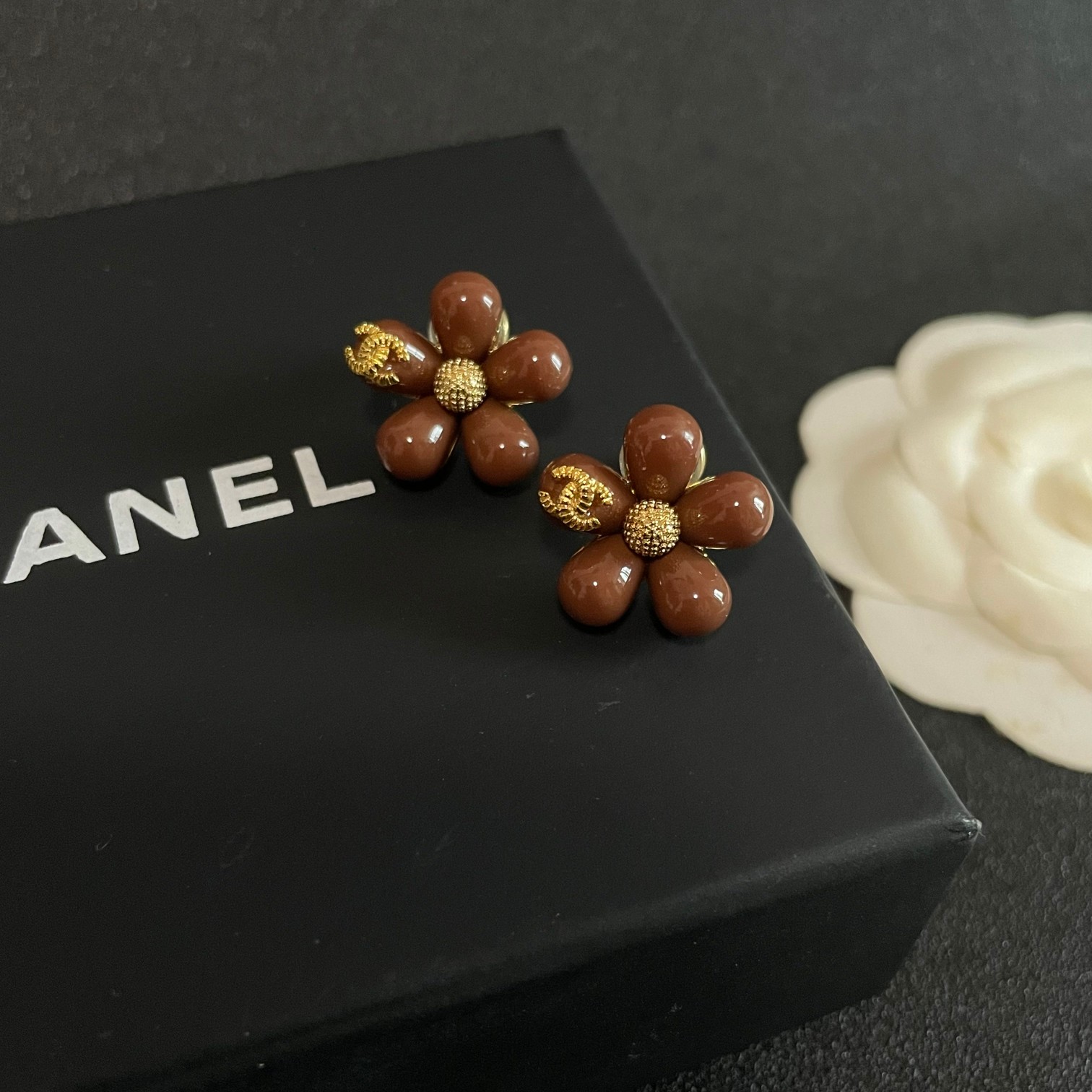 Chanel Серьги гвоздики