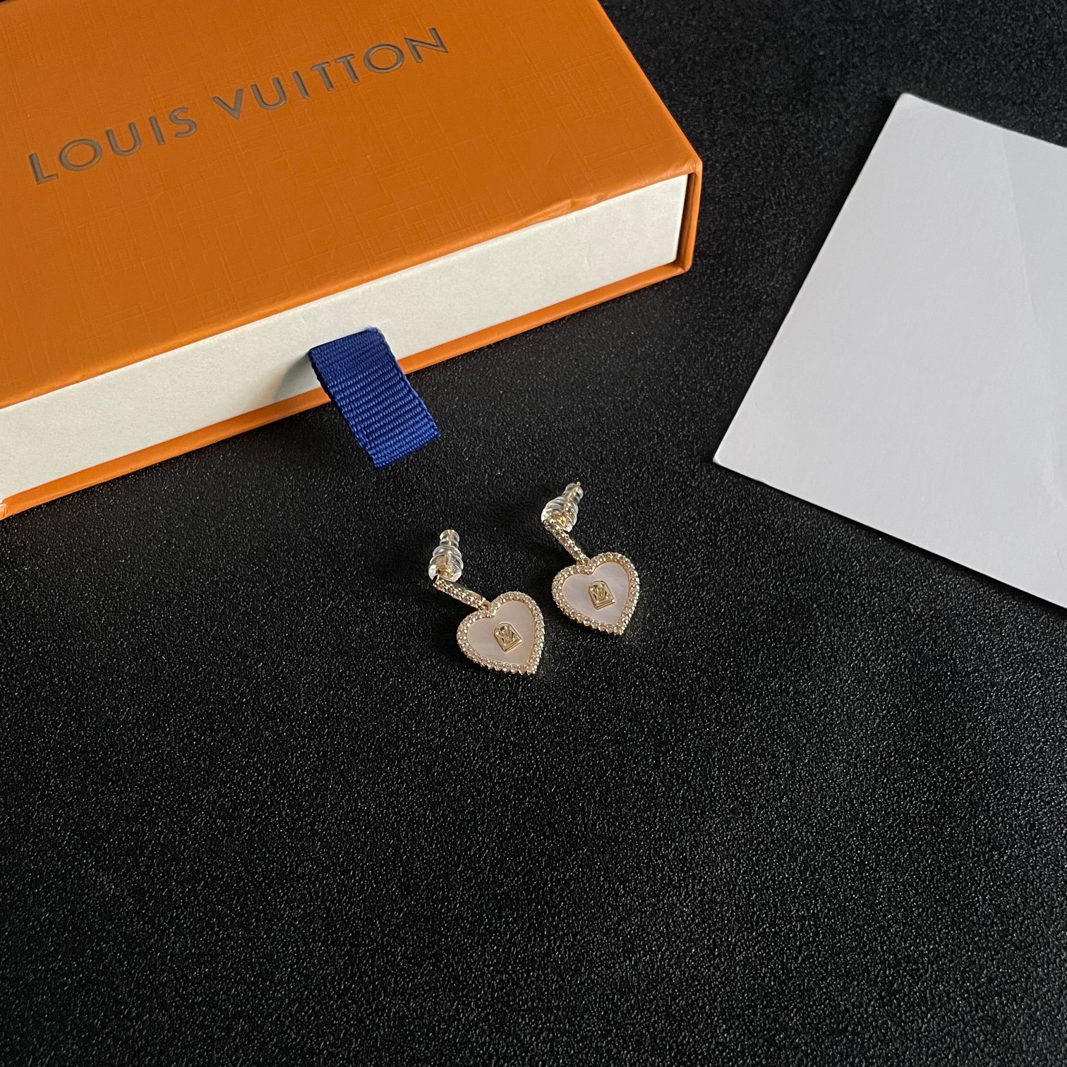 Louis Vuitton 路易威登耳环******LV金色