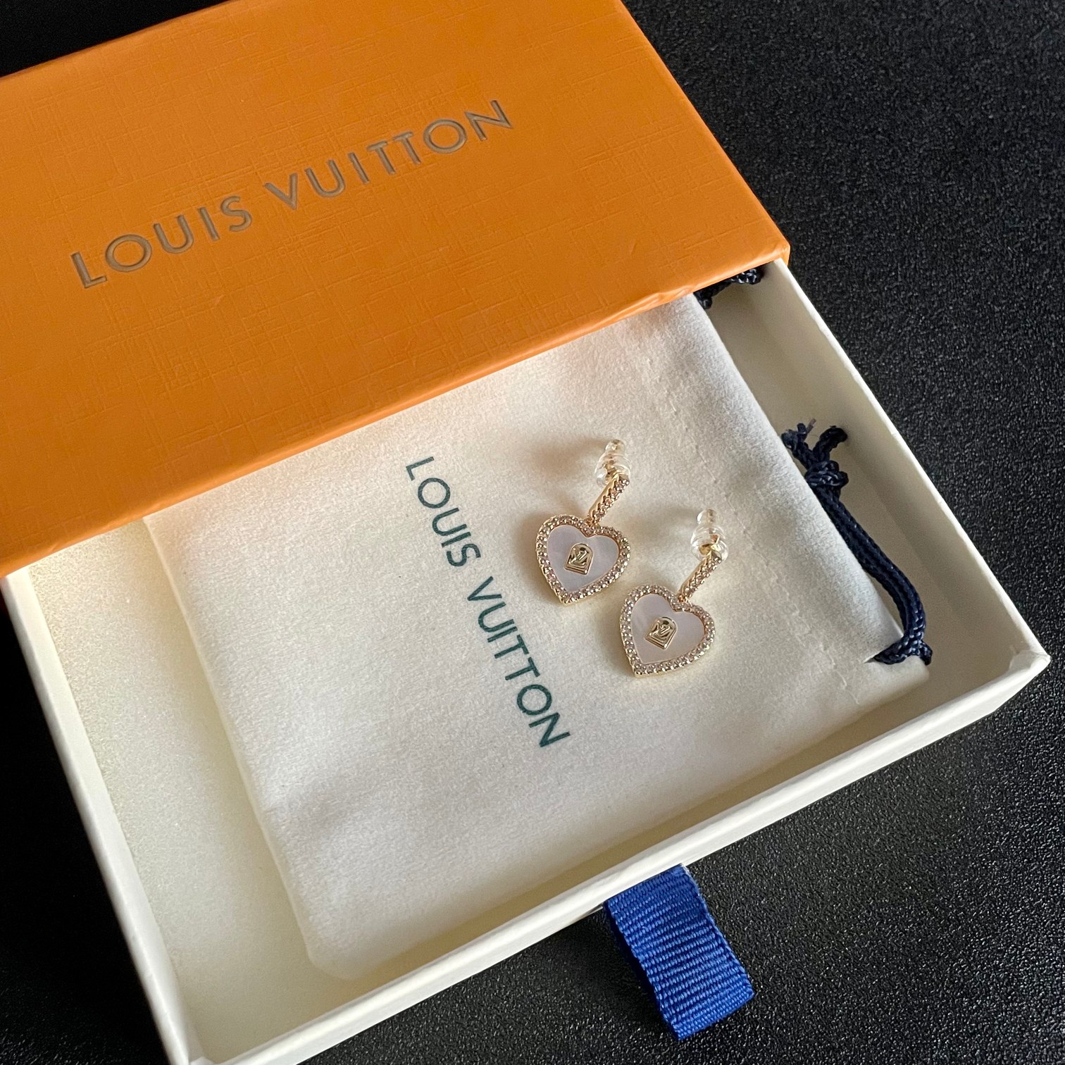 Louis Vuitton 路易威登耳环******LV金色