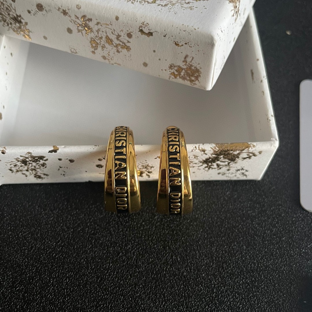 👑Dior 迪奥 中古 耳环 专柜一致上新 精选原版一致 黄铜材质 甜美气质高