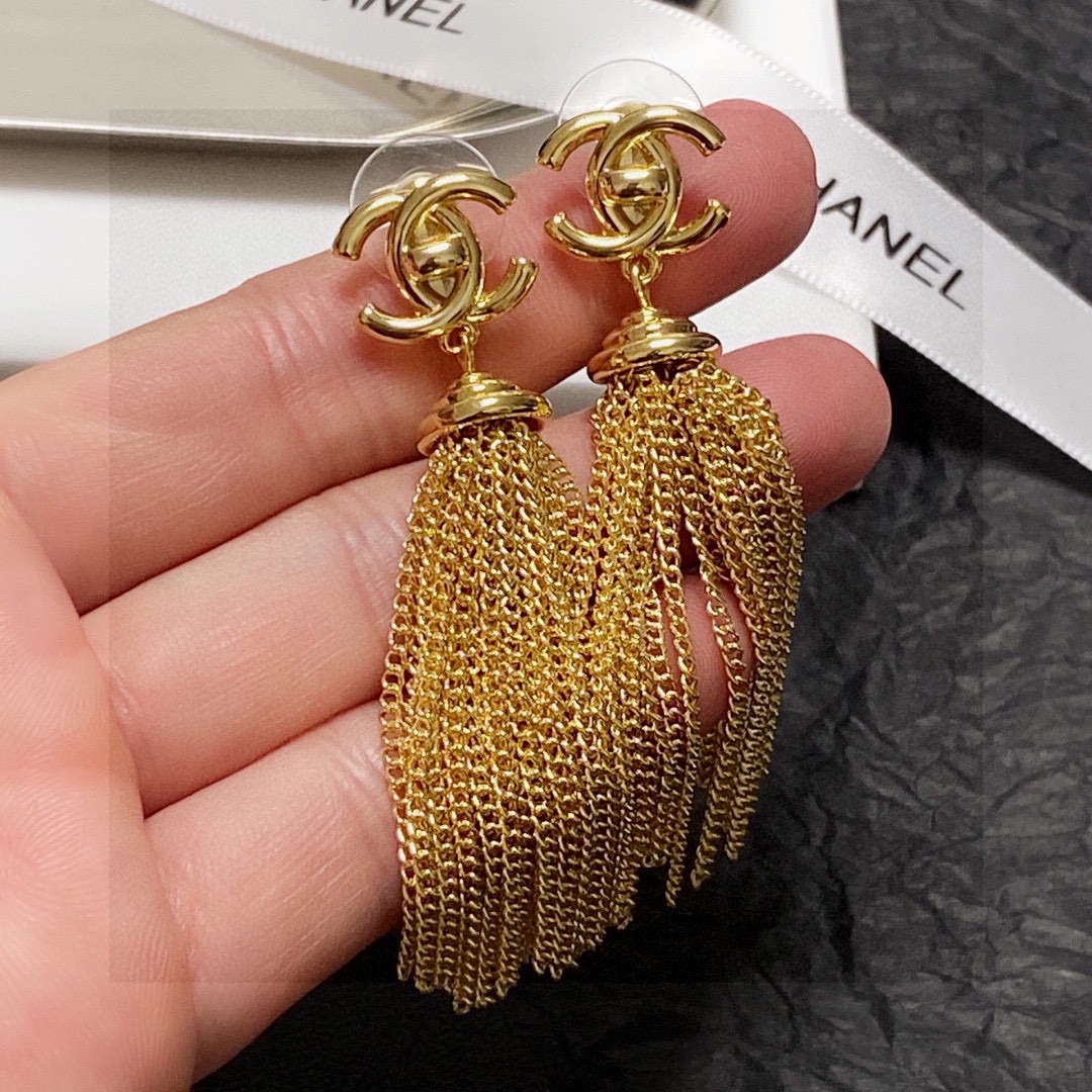  精工版本👼香奈儿Chanel长款流苏耳钉简单百搭！银针防过敏 爆款推荐‼️美cry🌹完美细节VIP推荐