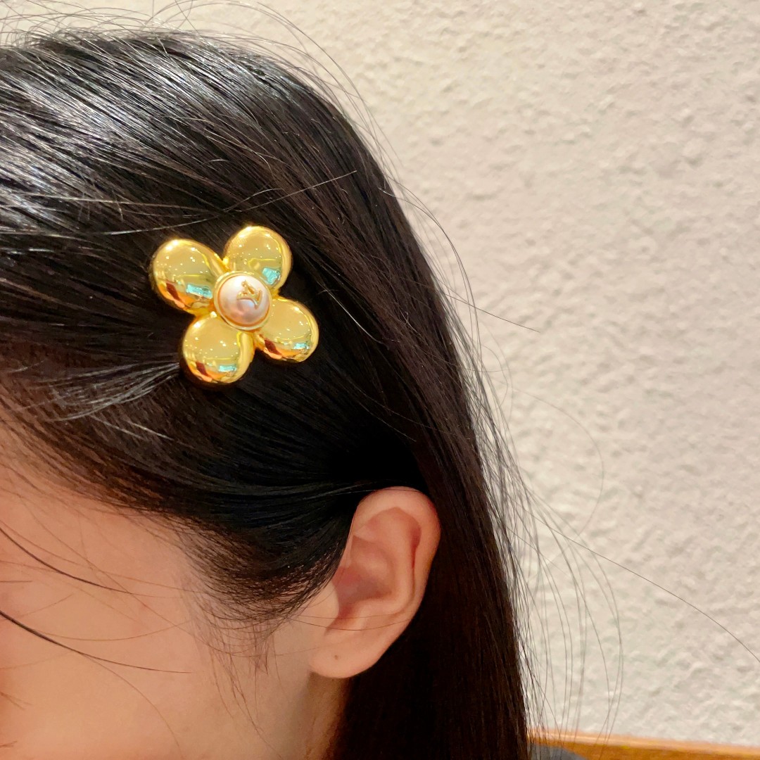 Exquisite Fairy Diamond Jewelry and 150 Lavish Hairpins for Beautiful Wedding Dress - 图片 1