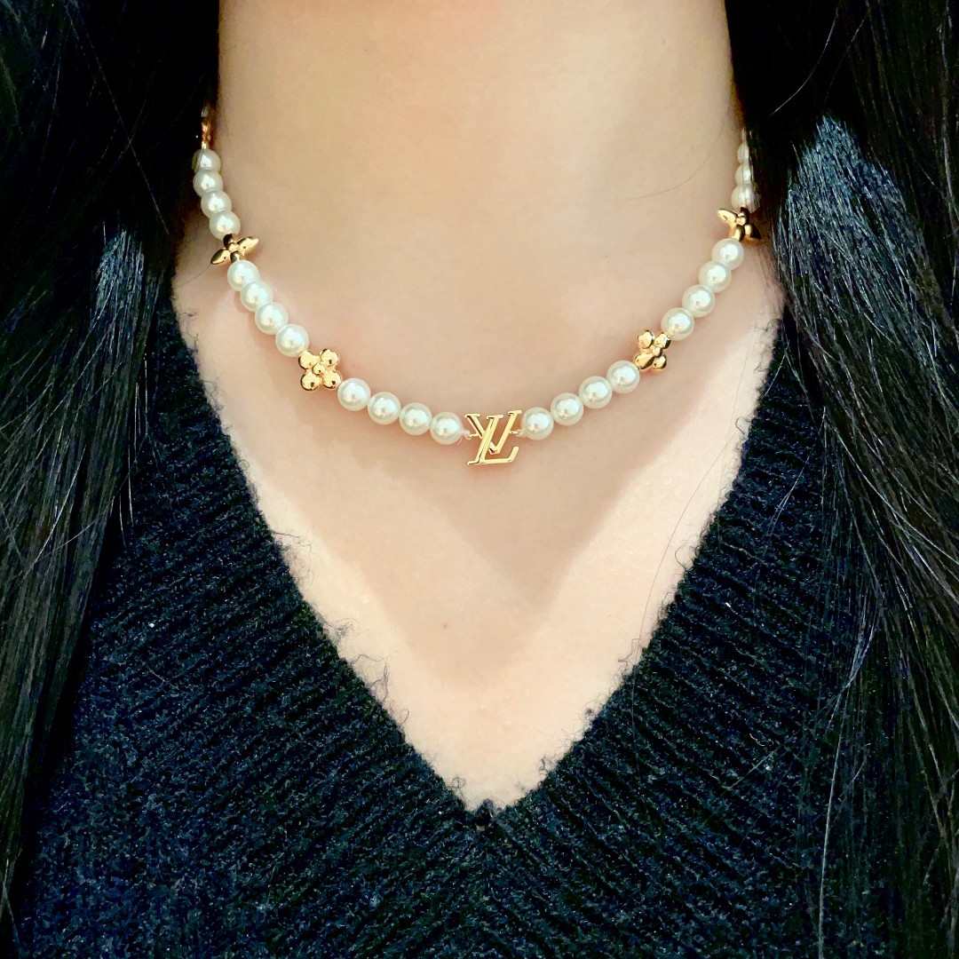 NO:108288,Louis Vuitton Louis Vuitton has a unique design (with LV classic graphic concept) good-looking ♀ necklace, super invincible and very versatile, freely matched, high-quality brass material, jewelry quality, louis vuitton, louis vuitton, louis vuitton, louis vuitton, necklace19860909Louis Vuitton 路易威登 设计独特 (用LV经典之作图形理念)好看♀项链 超级无敌爆赞 随意搭配都是非常百搭 高品质 黄铜材质,饰品精品,louis vuitton,louis vuitton,louis vuitton,necklace,Jewelry