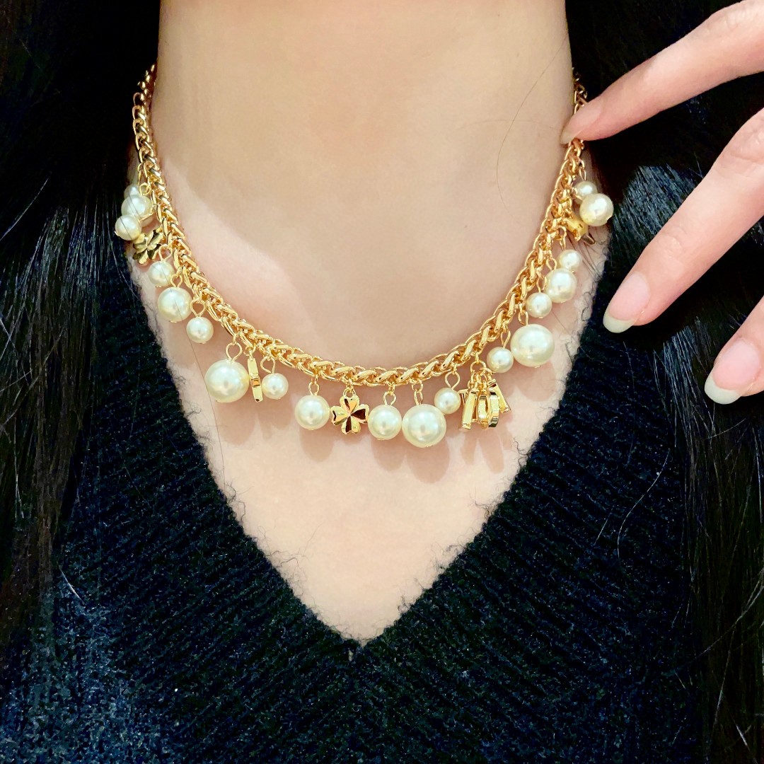 👑Dior 迪奥  中古 项链 专柜一致上新 精选原版一致 黄铜材质 甜美气质高雅.