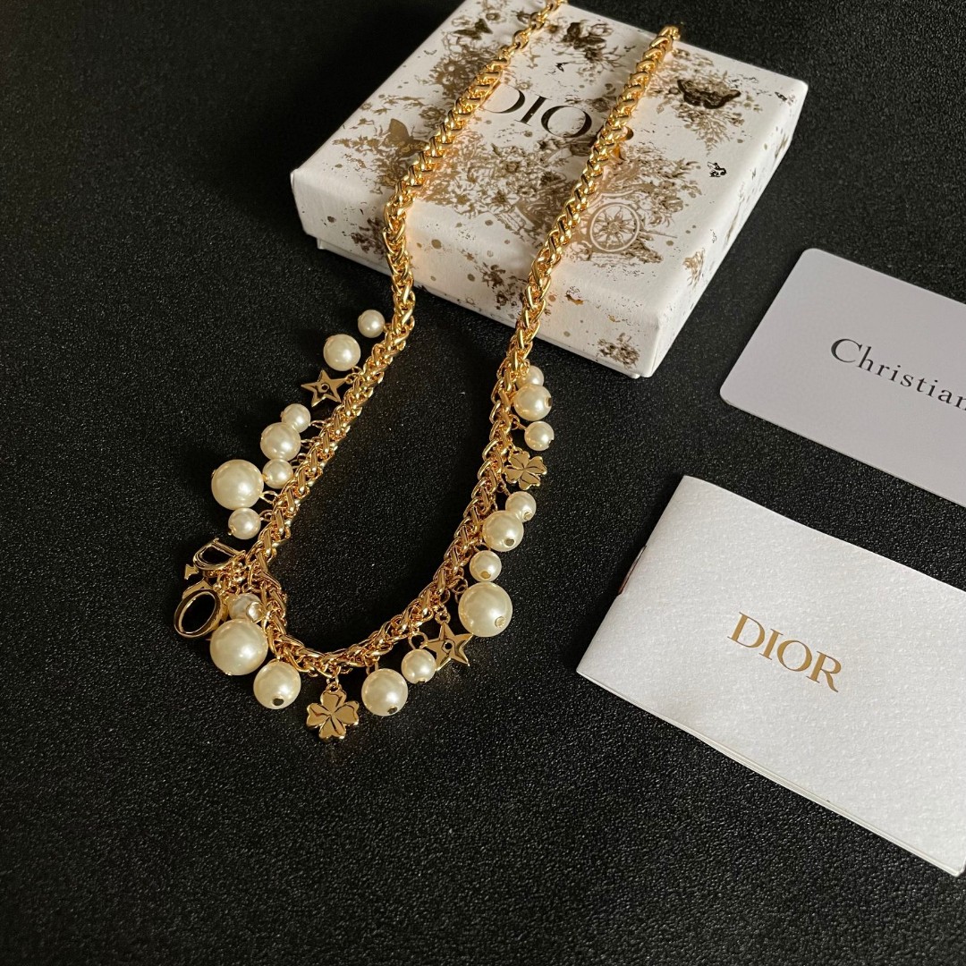 👑Dior 迪奥  中古 项链 专柜一致上新 精选原版一致 黄铜材质 甜美气质高雅.