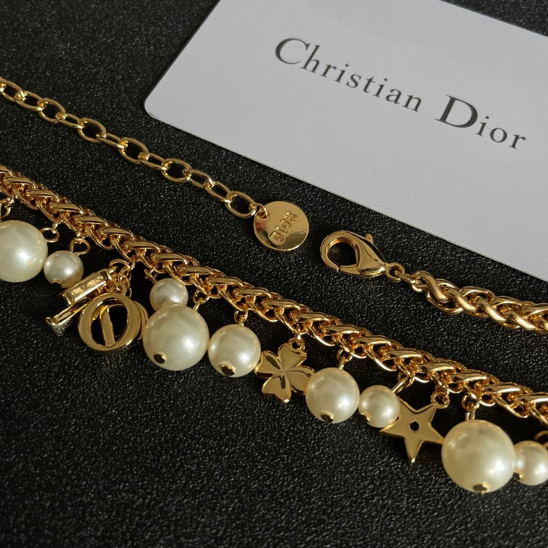 👑Dior 迪奥  中古 项链 专柜一致上新 精选原版一致 黄铜材质 甜美气质高雅.