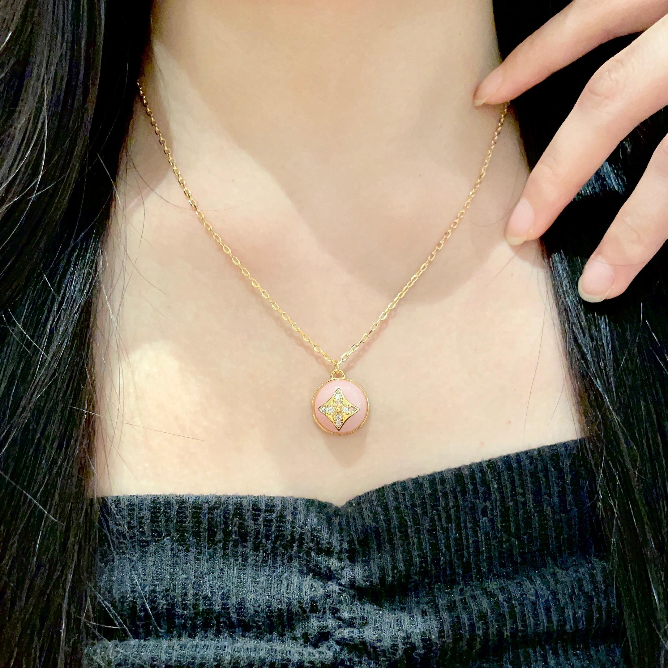 💥💥Louis Vuitton 路易威登 设计独特 (用LV经典之作图形理念)👋好看🧚‍♀️项链 超级无