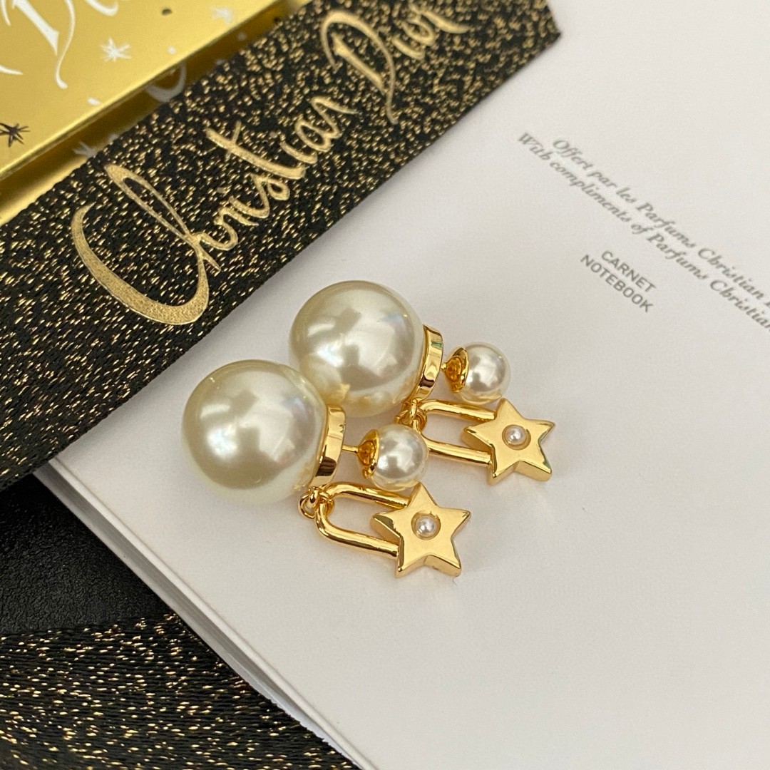 👑Dior 迪奥 中古 耳环 专柜一致上新 精选原版一致 黄铜材质 甜美气质高