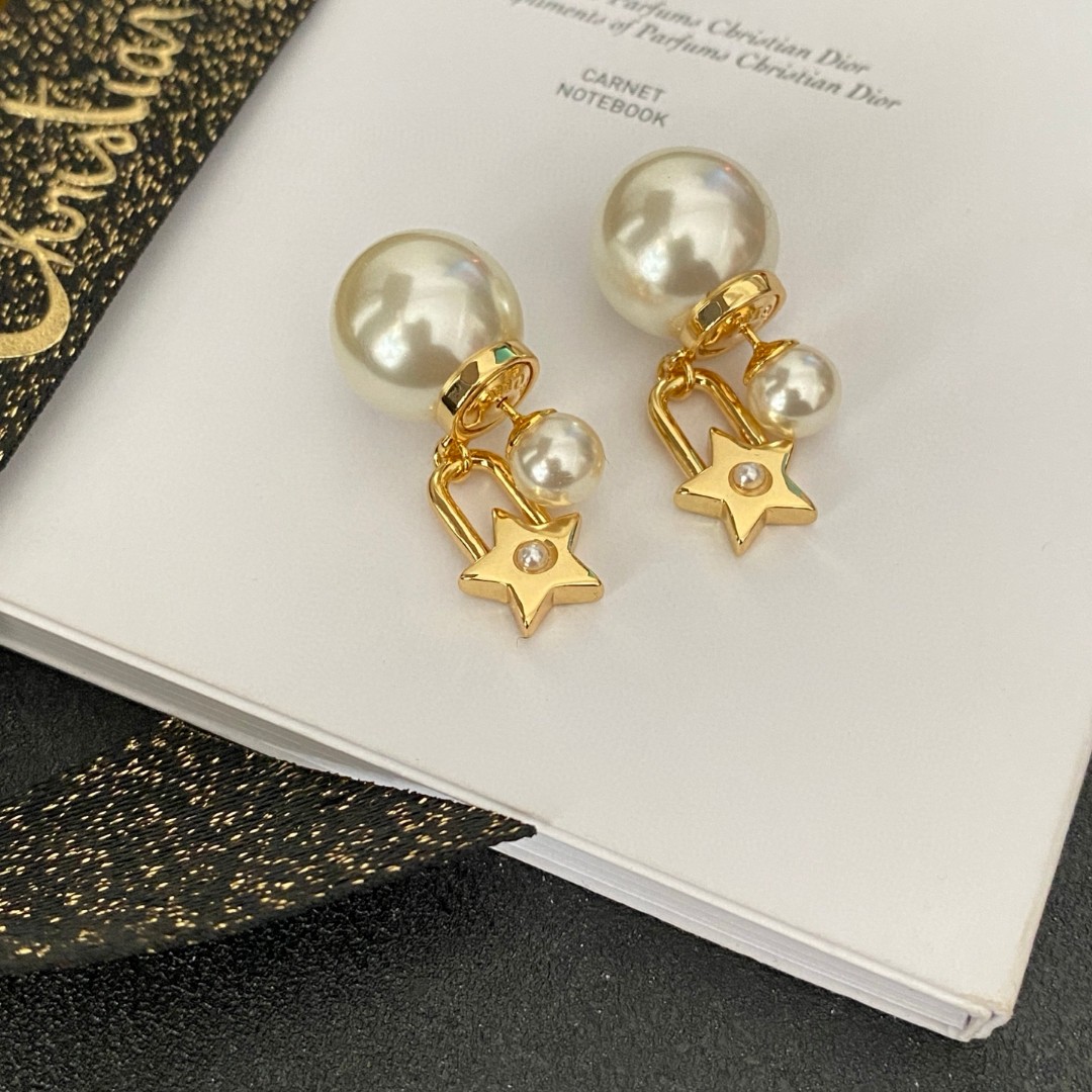👑Dior 迪奥 中古 耳环 专柜一致上新 精选原版一致 黄铜材质 甜美气质高