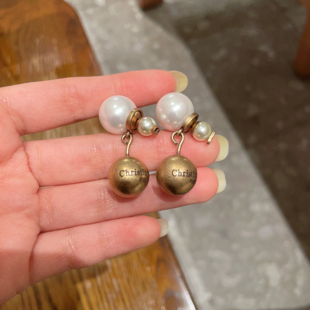👑Dior 迪奥 中古 耳环 专柜一致上新 精选原版一致 黄铜材质 甜美气质高