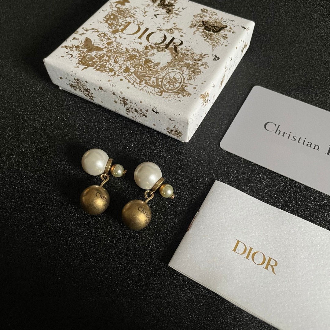 👑Dior 迪奥 中古 耳环 专柜一致上新 精选原版一致 黄铜材质 甜美气质高
