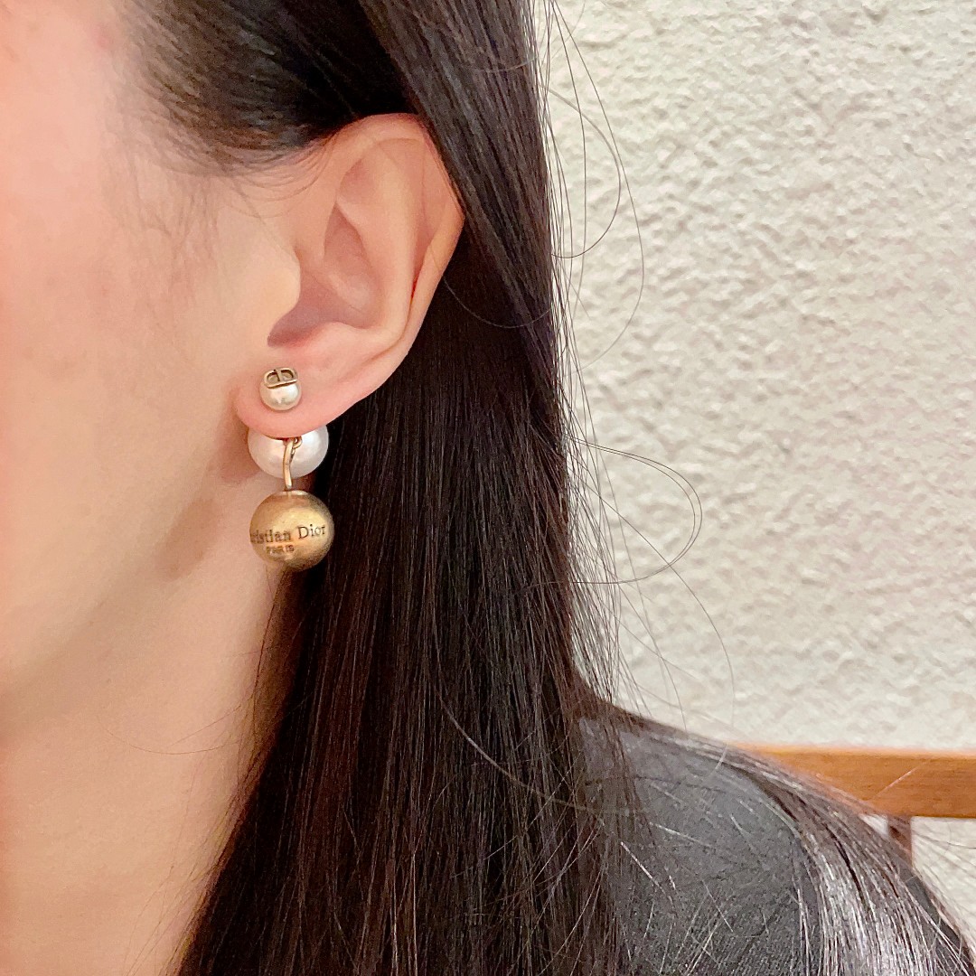 👑Dior 迪奥 中古 耳环 专柜一致上新 精选原版一致 黄铜材质 甜美气质高