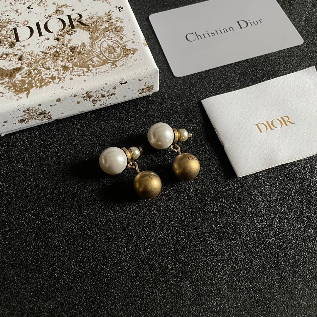 👑Dior 迪奥 中古 耳环 专柜一致上新 精选原版一致 黄铜材质 甜美气质高