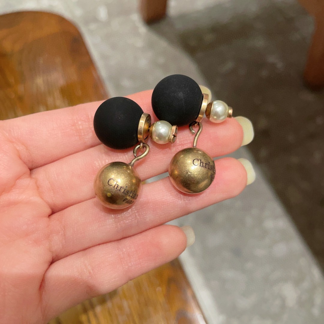 👑Dior 迪奥 中古 耳环 专柜一致上新 精选原版一致 黄铜材质 甜美气质高