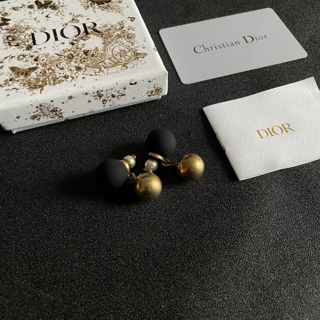 👑Dior 迪奥 中古 耳环 专柜一致上新 精选原版一致 黄铜材质 甜美气质高
