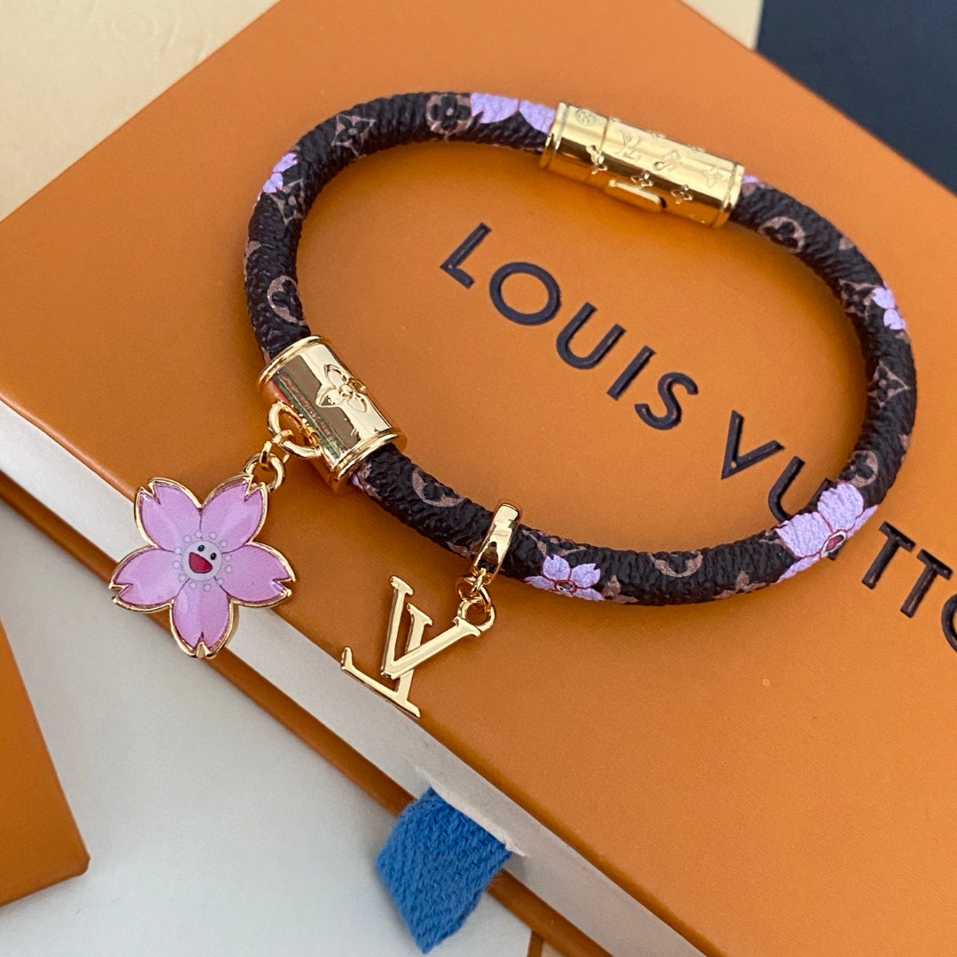  新品😍 2025新款 原单货 LV宽版皮革纹印花手镯🔹🔹Louis Vuitton 路易威登 🔹专柜一