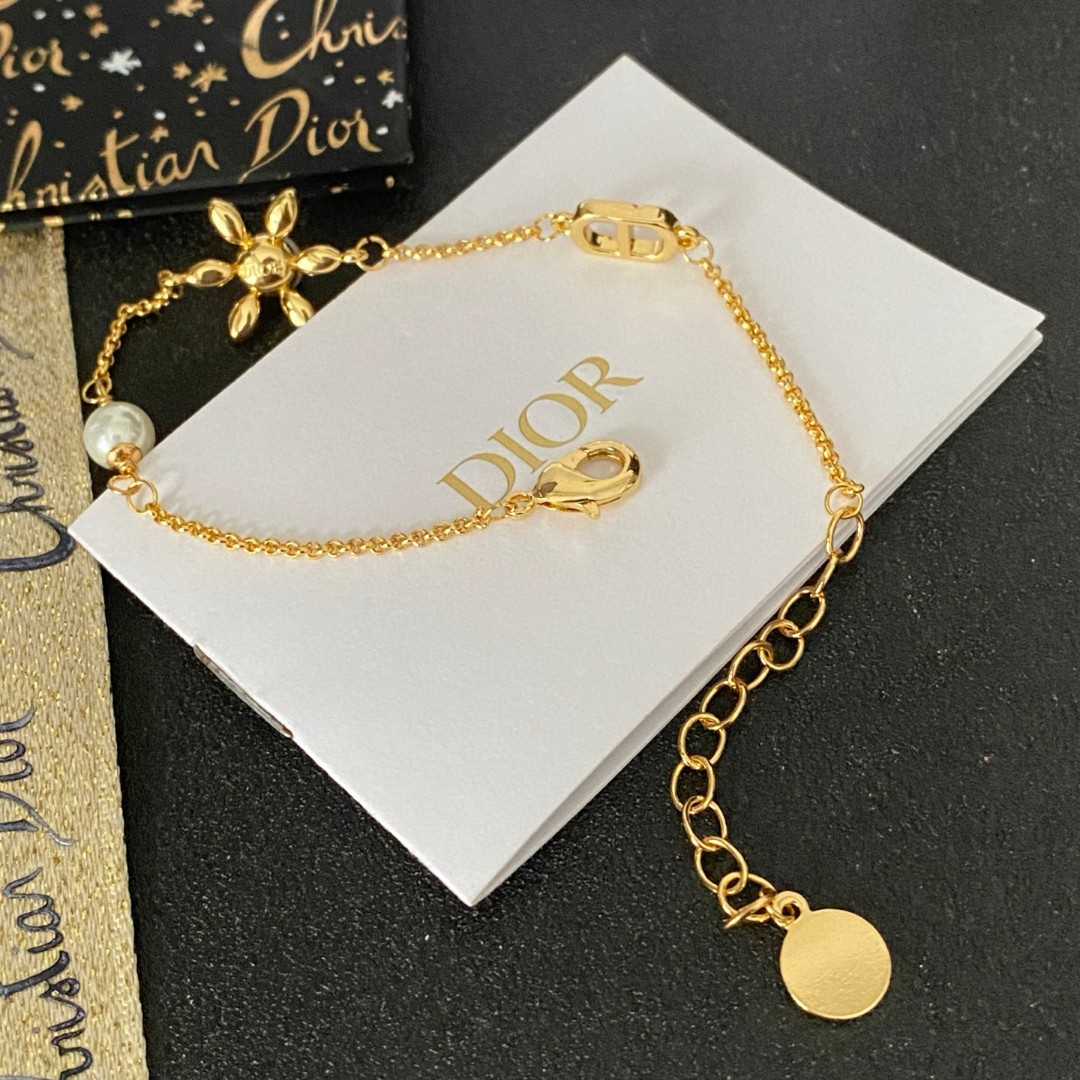 👑Dior 迪奥 中古 手链 专柜一致上新 精选原版一致 黄铜材质 甜美气质高雅.