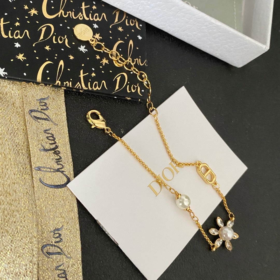 👑Dior 迪奥 中古 手链 专柜一致上新 精选原版一致 黄铜材质 甜美气质高雅.