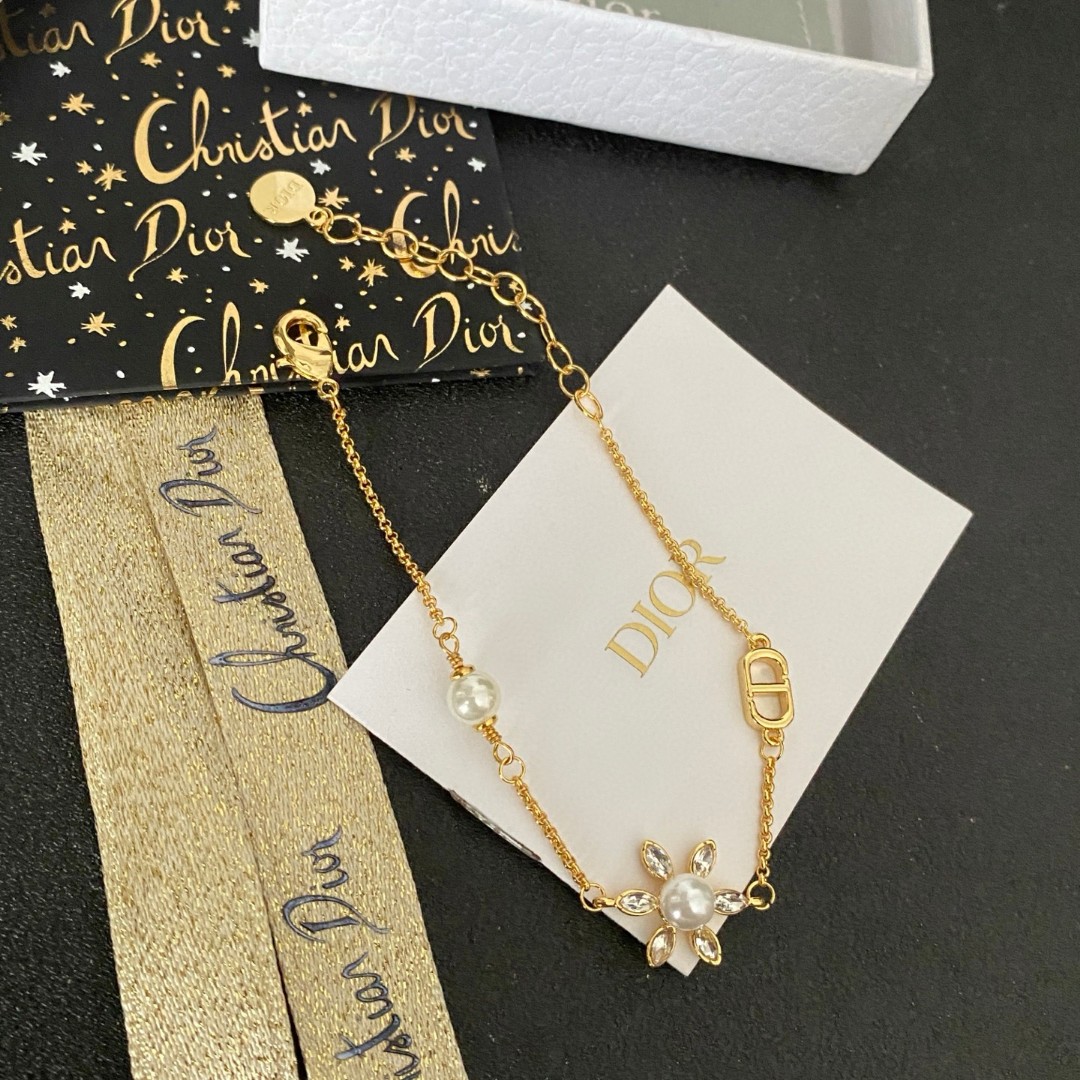 👑Dior 迪奥 中古 手链 专柜一致上新 精选原版一致 黄铜材质 甜美气质高雅.