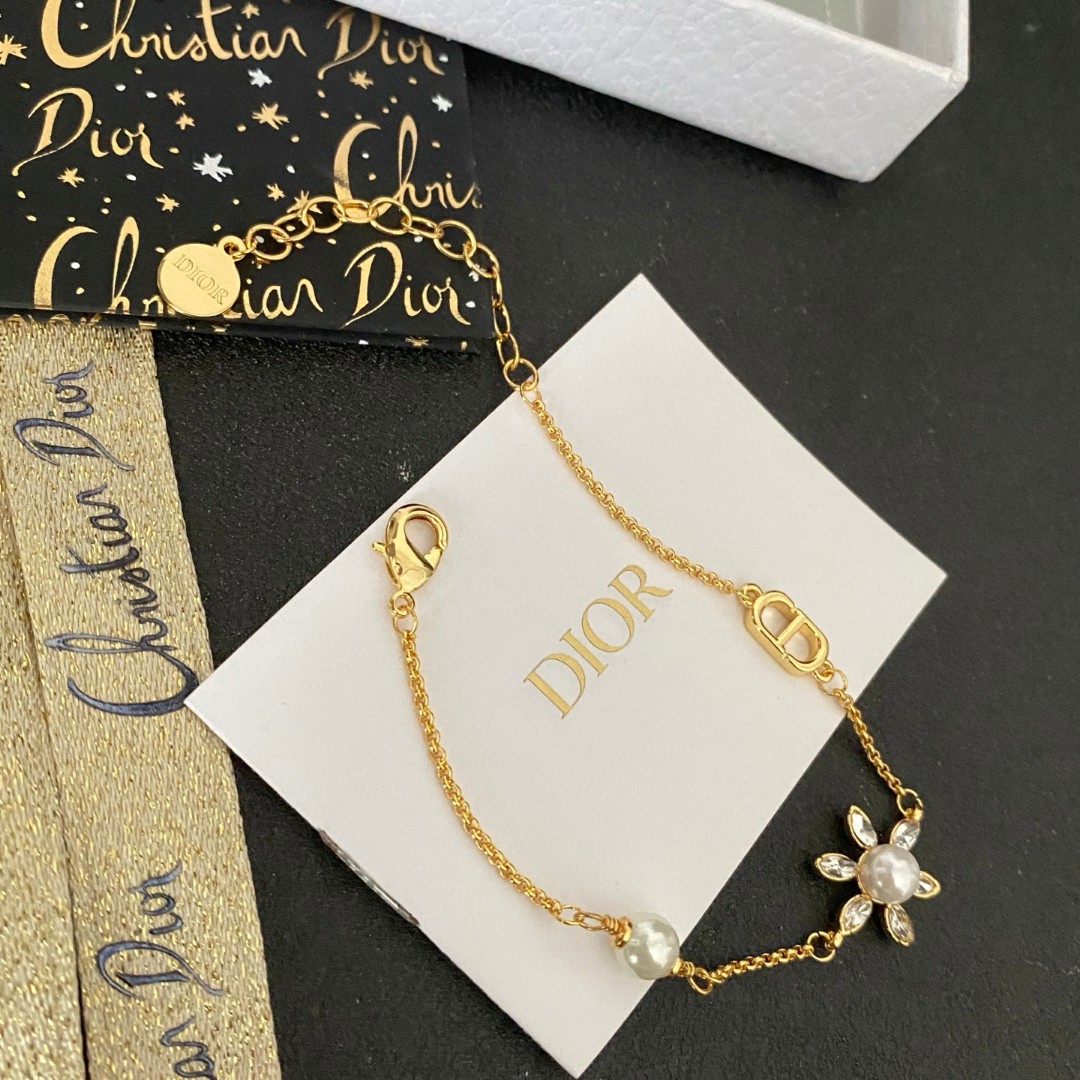 👑Dior 迪奥 中古 手链 专柜一致上新 精选原版一致 黄铜材质 甜美气质高雅.